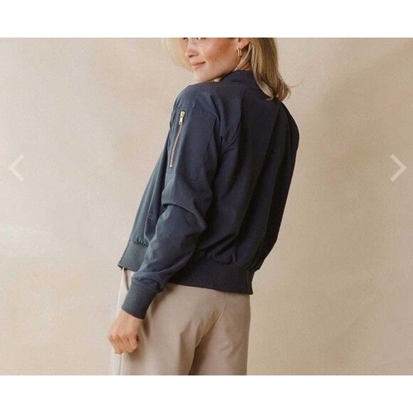 Albion Fit Women's Gray Gold Zipper Bomber Jacket Size XLarge - Picture 3 of 16